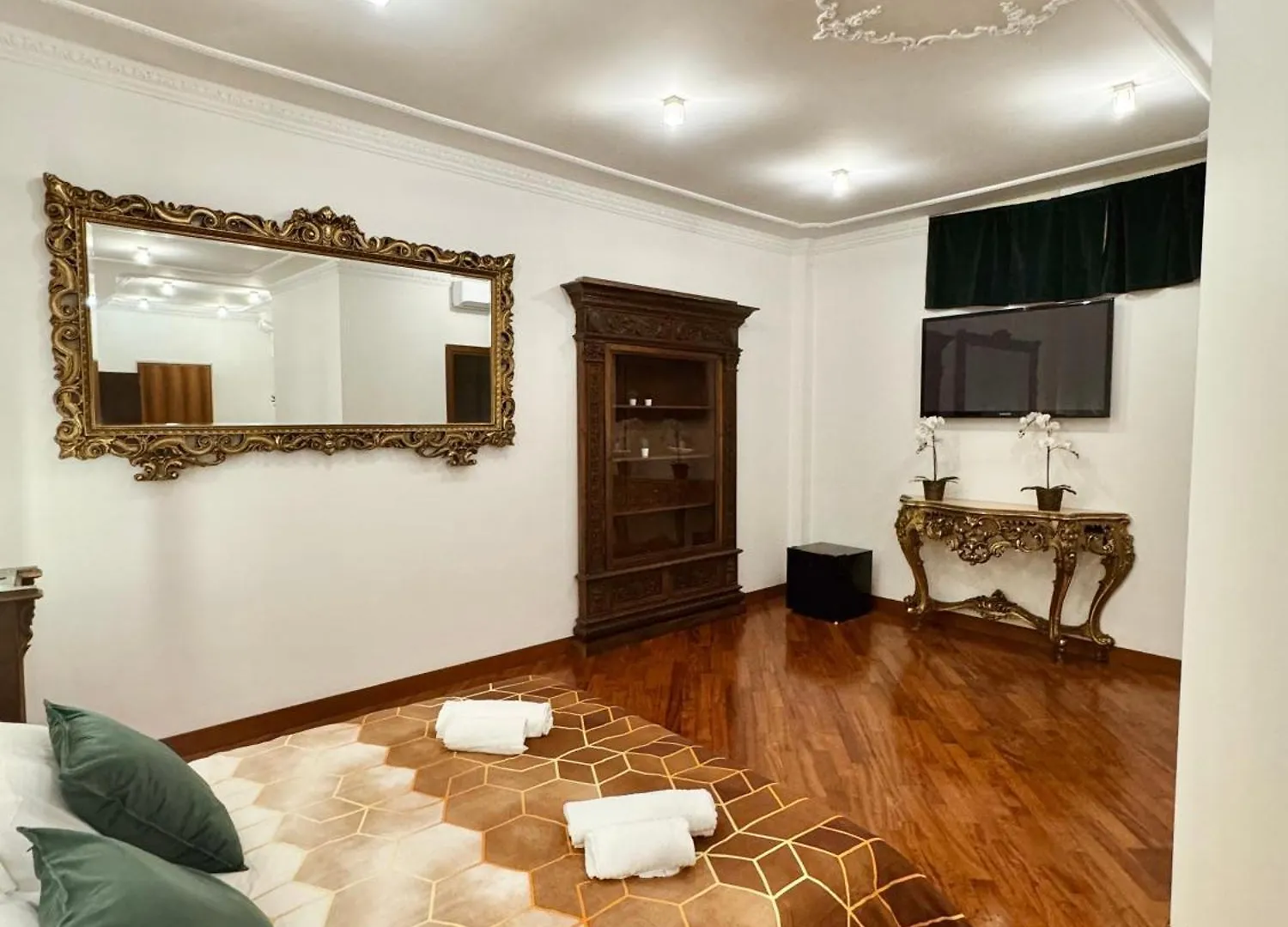 Residenza Tritone Luxury Guest House Trevi Fountain روما