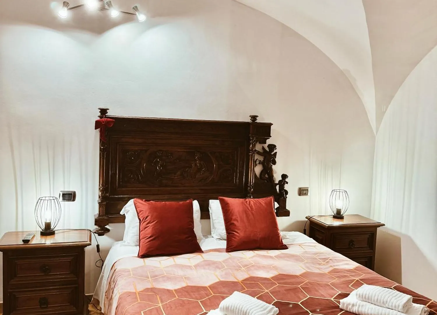 Residenza Tritone Luxury Guest House Trevi Fountain روما