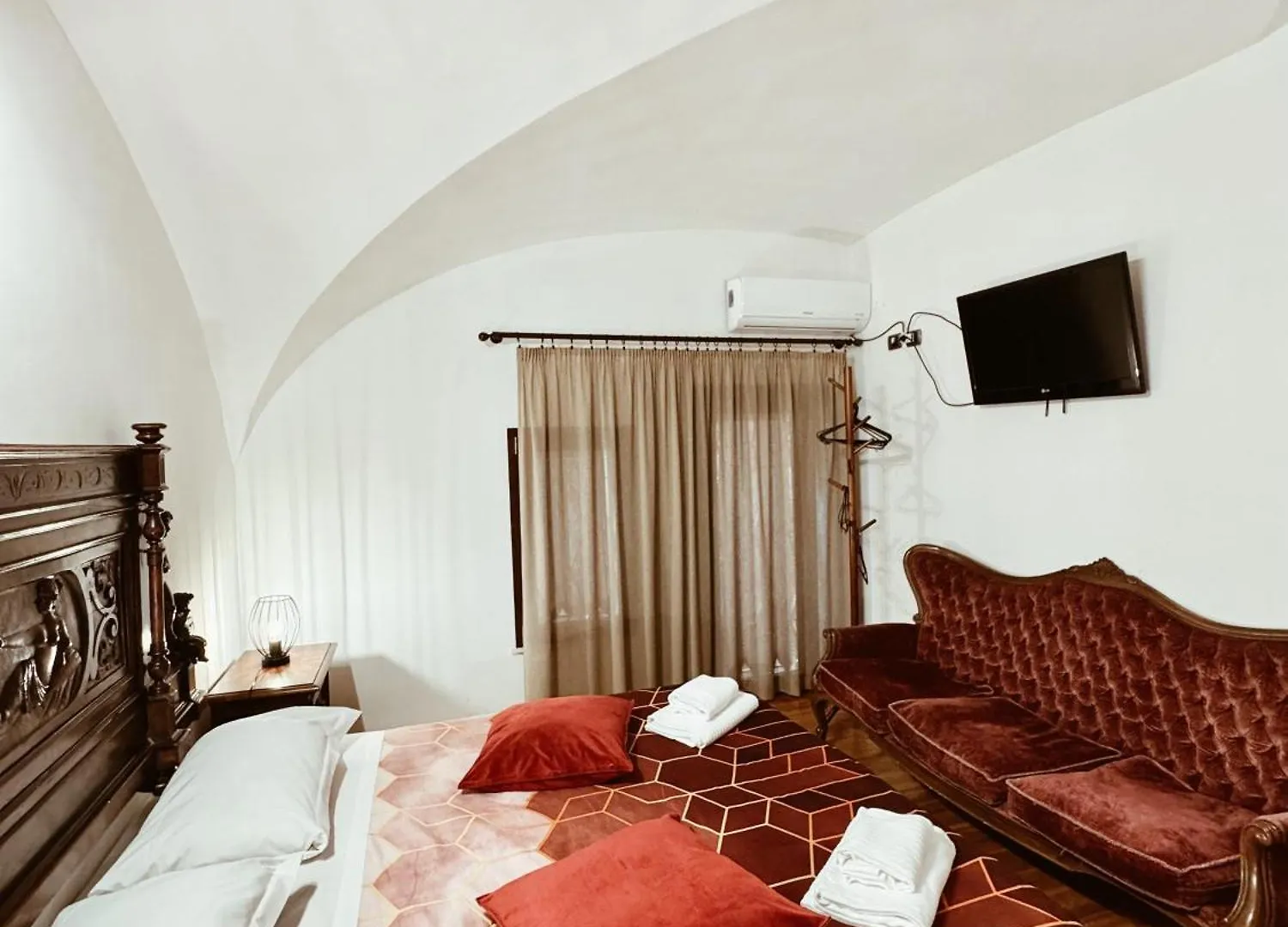 Residenza Tritone Luxury Guest House Trevi Fountain روما 0*,  إيطاليا